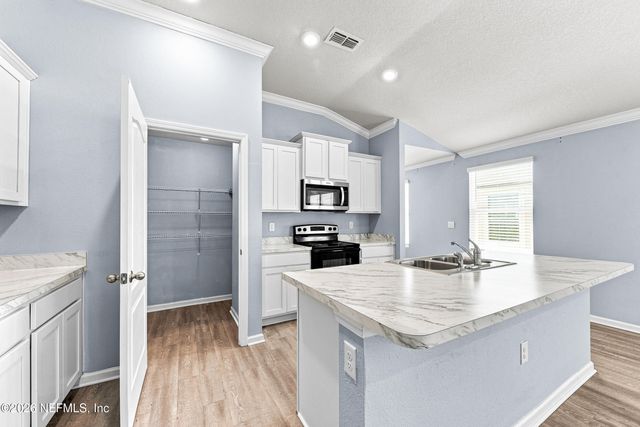 6092 BUCKING BRONCO Drive, Jacksonville, FL 32234