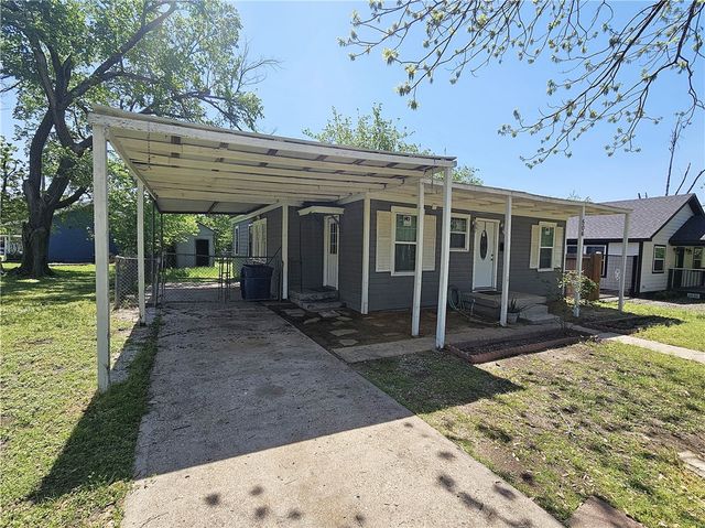506 E Bowie Street, Mexia, TX 76667