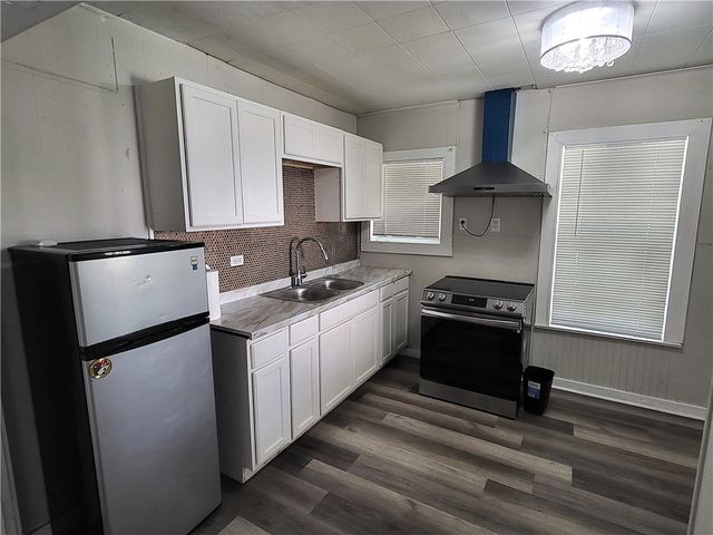 506 E Bowie Street, Mexia, TX 76667