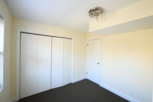 7515 N Damen Avenue E2, Chicago, IL 60645