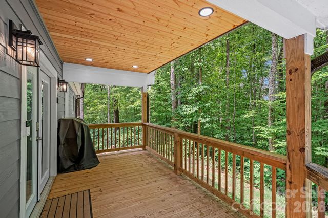 30 Sleeping Bear Ridge, Maggie Valley, NC 28751