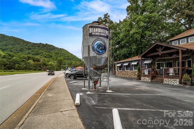 30 Sleeping Bear Ridge, Maggie Valley, NC 28751