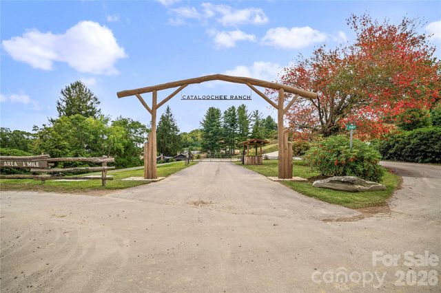 30 Sleeping Bear Ridge, Maggie Valley, NC 28751