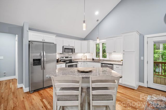 30 Sleeping Bear Ridge, Maggie Valley, NC 28751