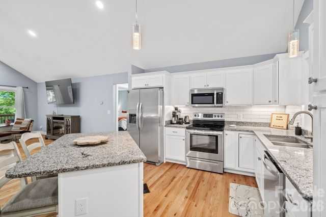 30 Sleeping Bear Ridge, Maggie Valley, NC 28751
