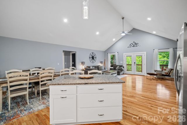 30 Sleeping Bear Ridge, Maggie Valley, NC 28751