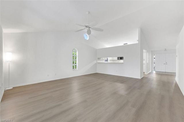 812 102nd AVE N, Naples, FL 34108