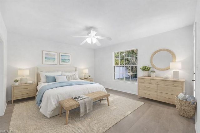 812 102nd AVE N, Naples, FL 34108