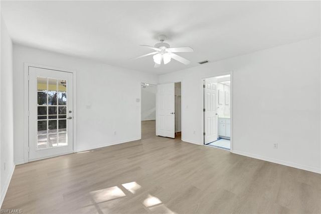 812 102nd AVE N, Naples, FL 34108