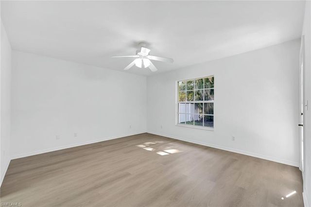 812 102nd AVE N, Naples, FL 34108