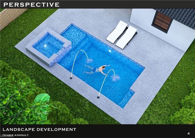 812 102nd AVE N, Naples, FL 34108