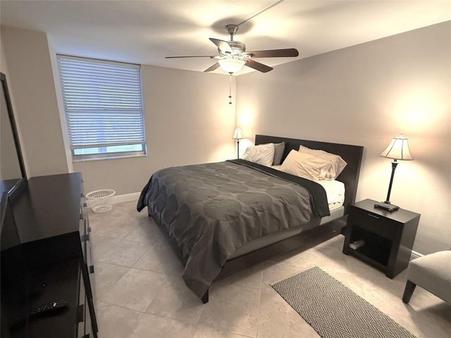 111 Briny Avenue 711, Pompano Beach, FL 33062