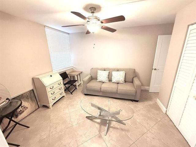 111 Briny Avenue 711, Pompano Beach, FL 33062