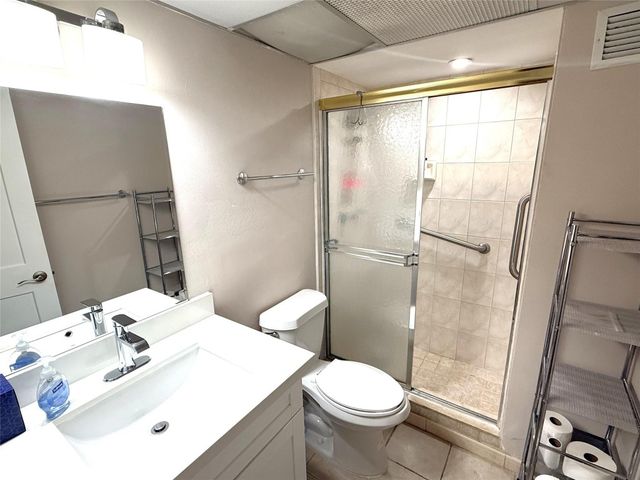 111 Briny Avenue 711, Pompano Beach, FL 33062