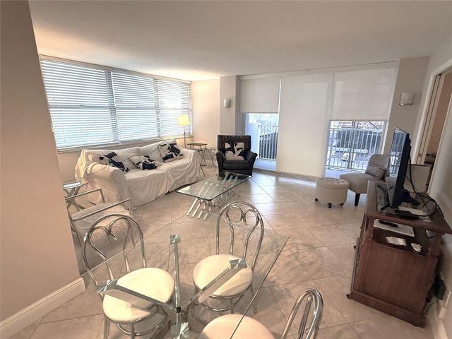 111 Briny Avenue 711, Pompano Beach, FL 33062