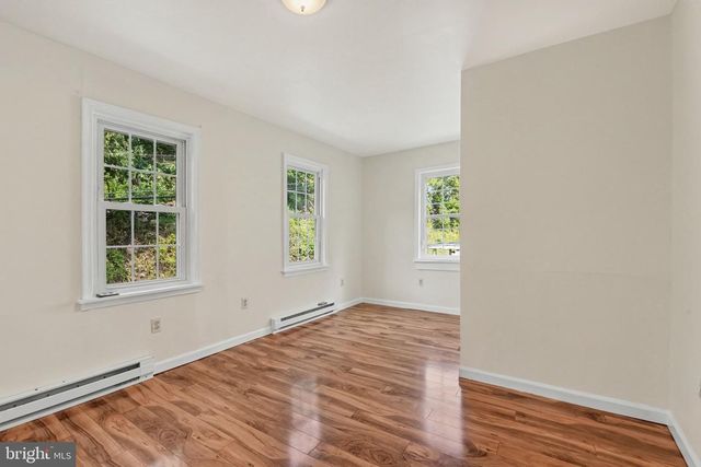 64 CREEKSIDE DR, Enola, PA 17025