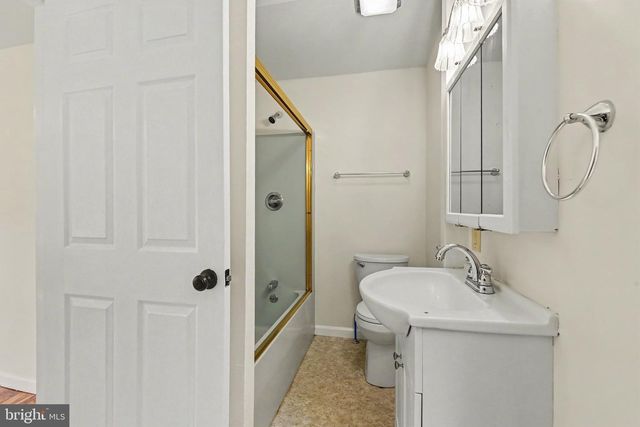 64 CREEKSIDE DR, Enola, PA 17025