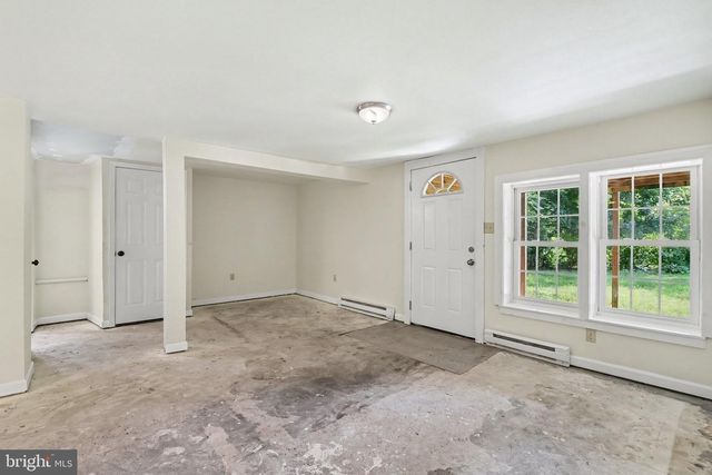 64 CREEKSIDE DR, Enola, PA 17025