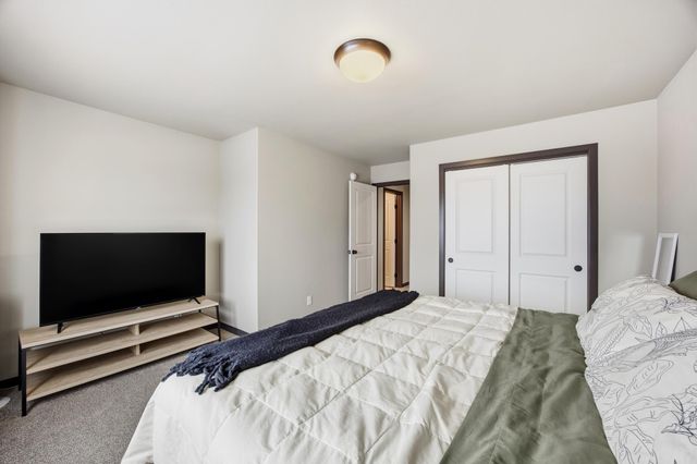 2734 12th Street W, West Fargo, ND 58078