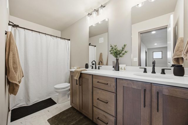 2734 12th Street W, West Fargo, ND 58078