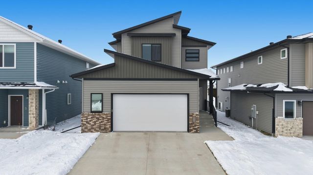 2734 12th Street W, West Fargo, ND 58078