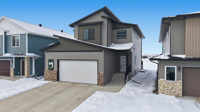 2734 12th Street W, West Fargo, ND 58078