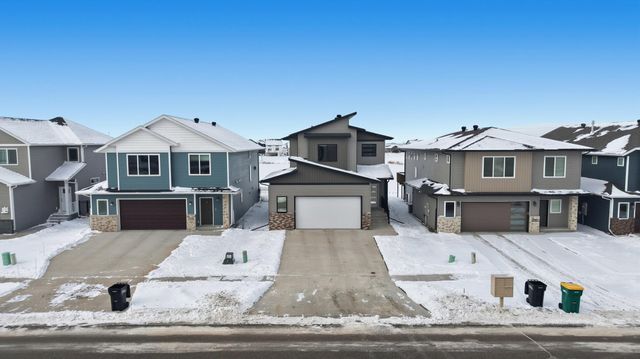 2734 12th Street W, West Fargo, ND 58078