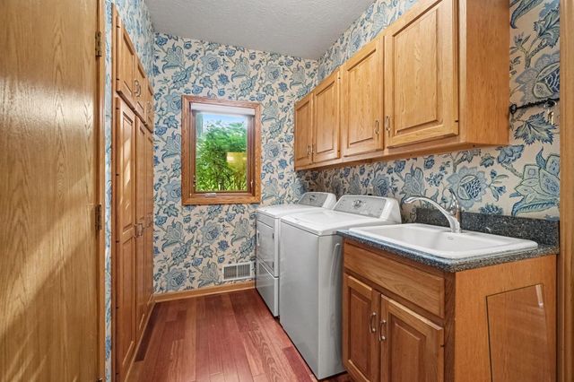 5243 Saddle Club Drive, Kalamazoo, MI 49009