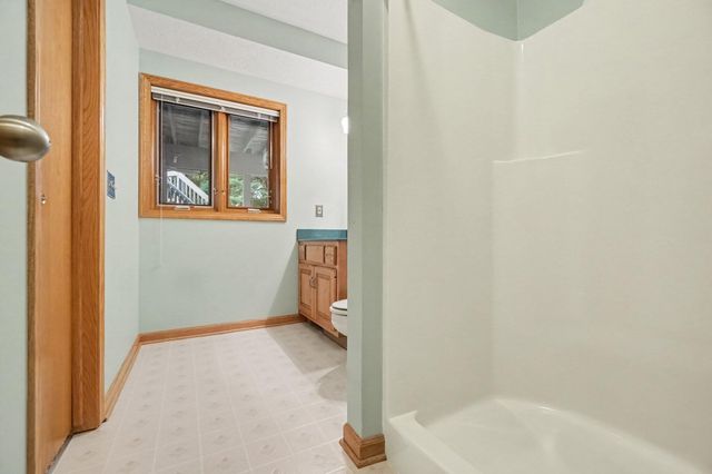 5243 Saddle Club Drive, Kalamazoo, MI 49009