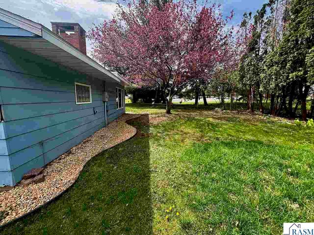 532 Capitol Drive, St. Peter, MN 56082
