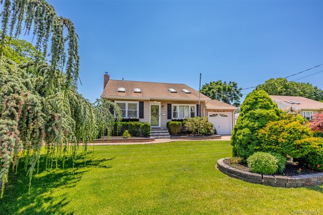 210 Norwood Avenue, Port Jefferson Station, NY 11776
