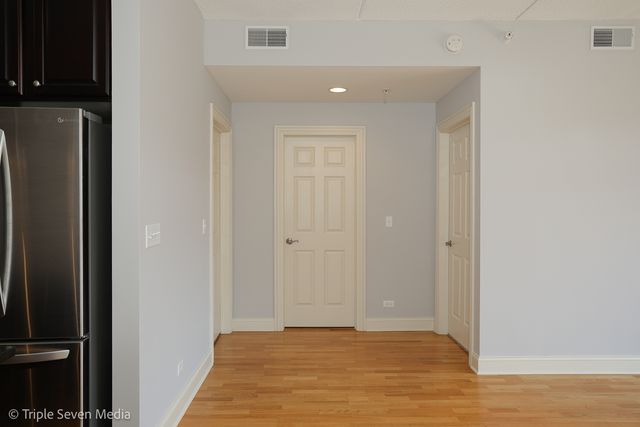 1670 Mill Street 508, Des Plaines, IL 60016