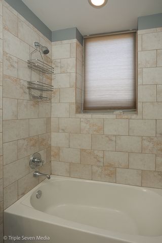 1670 Mill Street 508, Des Plaines, IL 60016