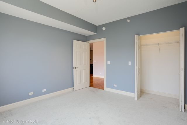 1670 Mill Street 508, Des Plaines, IL 60016