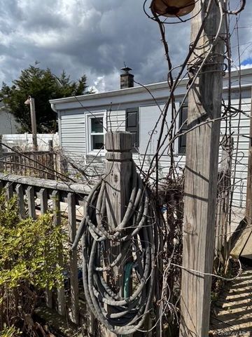 122 Manor Drive, Brookhaven, NY 11967
