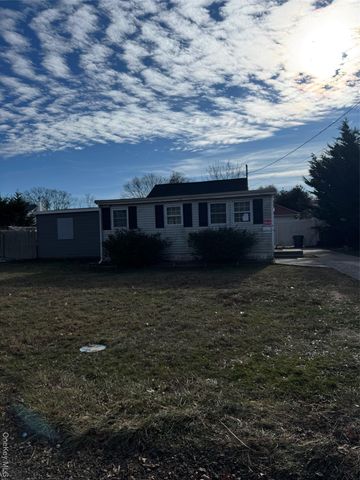 122 Manor Drive, Brookhaven, NY 11967