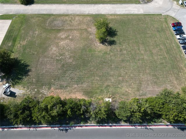 1302 Brookview Drive, Ardmore, OK 73401