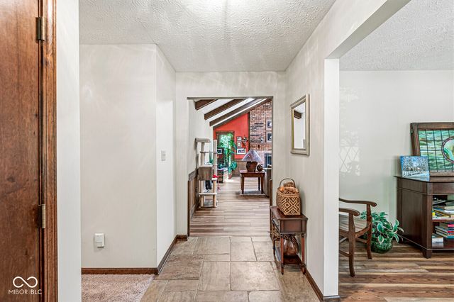 112 Pinehurst Avenue, Fishers, IN 46037