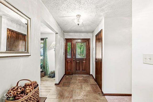 112 Pinehurst Avenue, Fishers, IN 46037