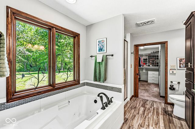 112 Pinehurst Avenue, Fishers, IN 46037