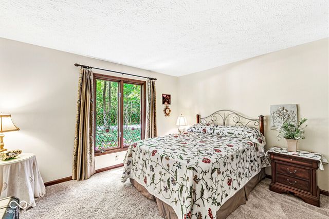 112 Pinehurst Avenue, Fishers, IN 46037