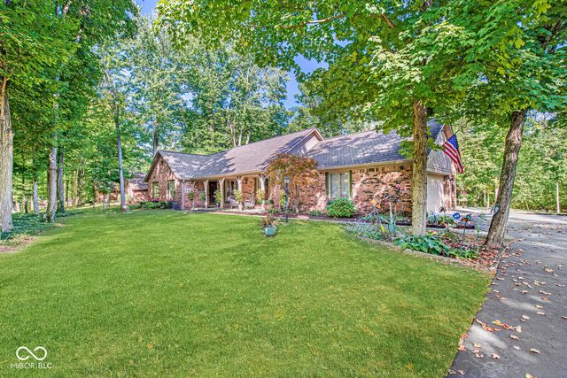 112 Pinehurst Avenue, Fishers, IN 46037