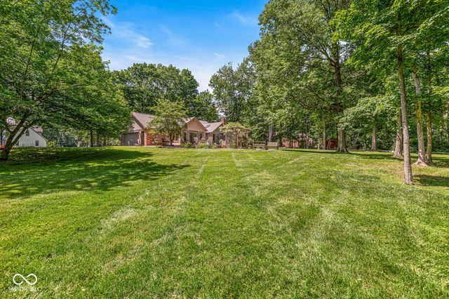112 Pinehurst Avenue, Fishers, IN 46037