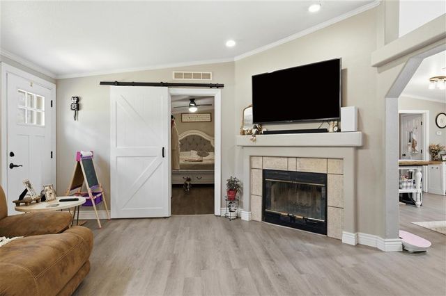 3289 Cypress Lake Dr Drive, Lake Charles, LA 70611