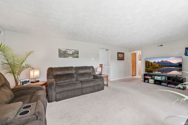 7267 Linda Drive, Fort Wayne, IN 46835