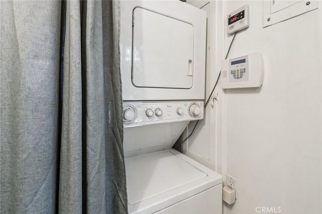 432 Fernwood Pacific, Topanga, CA 90290