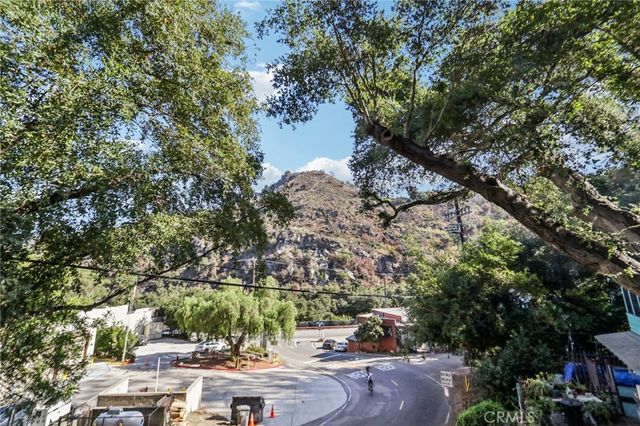 432 Fernwood Pacific, Topanga, CA 90290