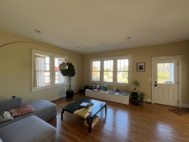 2124 Ashwood Ave, Nashville, TN 37212