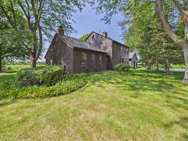 10562 Town Hall Road, Belvidere, IL 61008