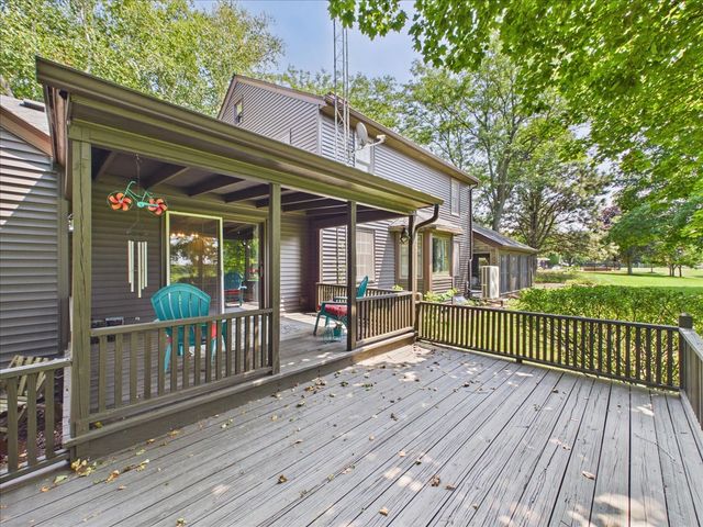 10562 Town Hall Road, Belvidere, IL 61008